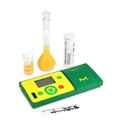 Phosphate Test reflectometric with test strips and Reagent 5 - 120 mg/l PO4³ Reflectoquant 